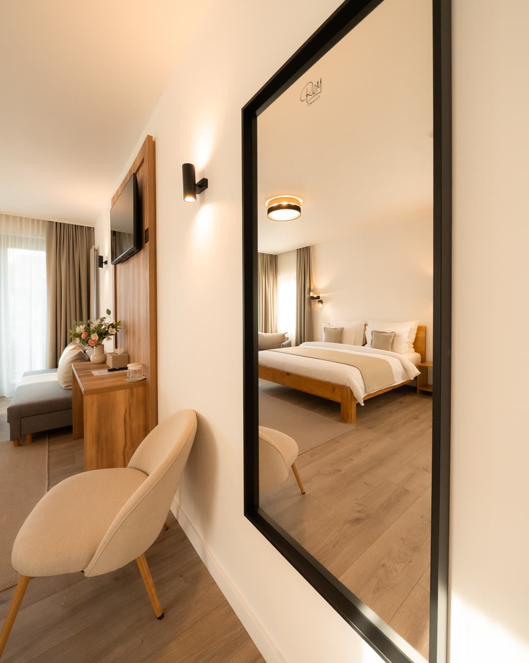 Room image 7