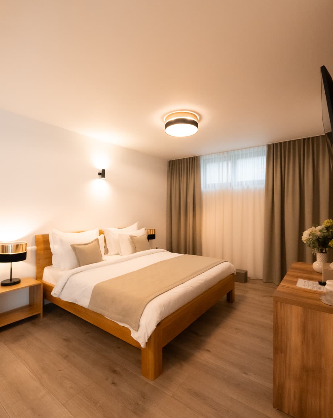 Room image 20